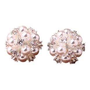 银色圆形微镶珍珠花球耳钉女高级感轻奢耳环2026新款爆款秋冬耳饰