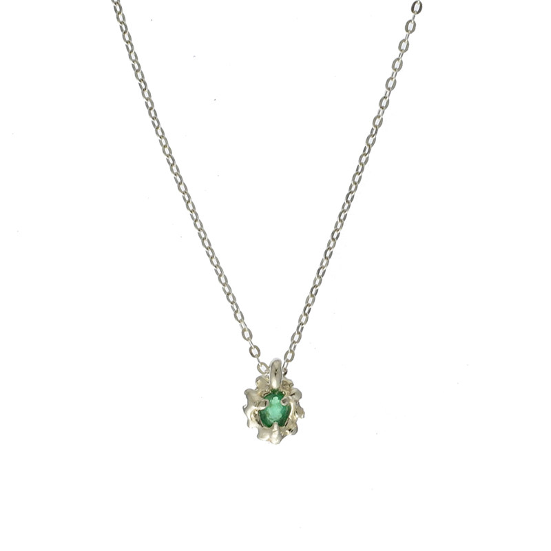 三合一草纯银祖母绿女幸运项链