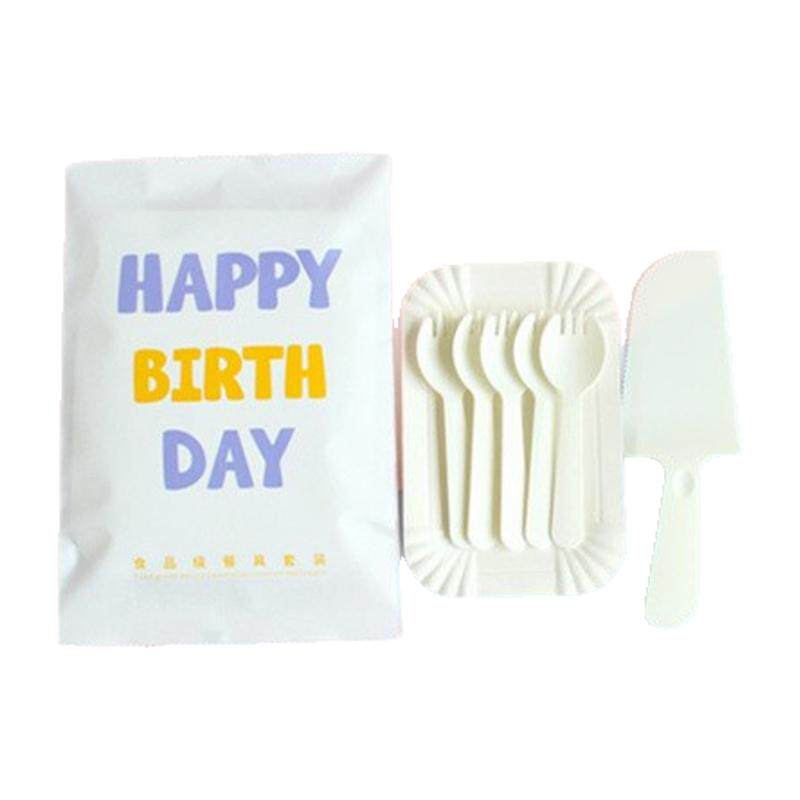 一次性纸盘生日蛋糕烘焙