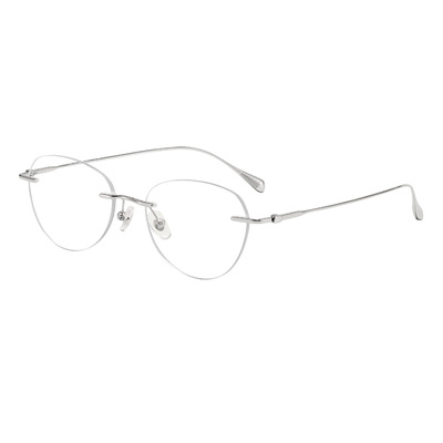 目戏轻盈无框近视眼镜女