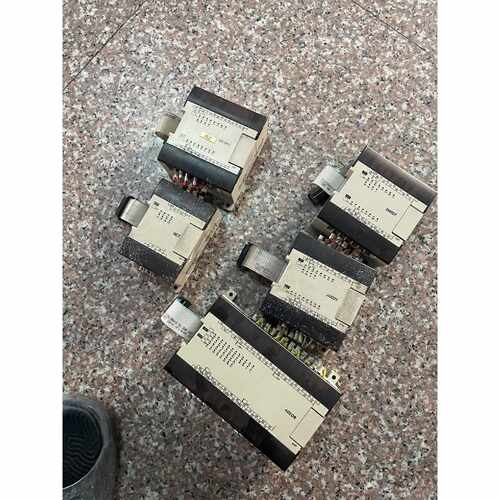 议价PLC扩展模块CPM1A40EDR1个CPM1A维修