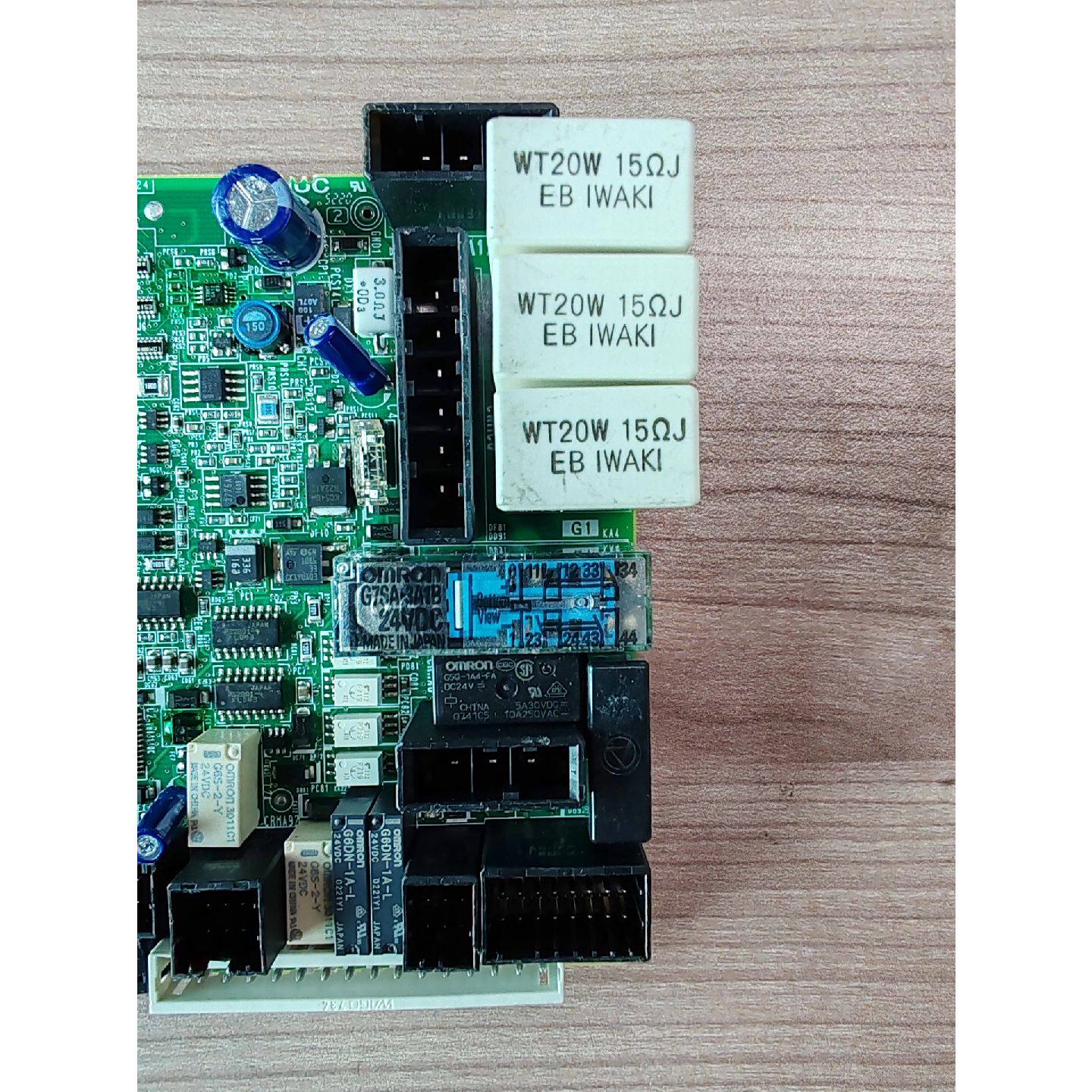 议价A20B-2200-0650发那科机器人急停板原装拆机8个,