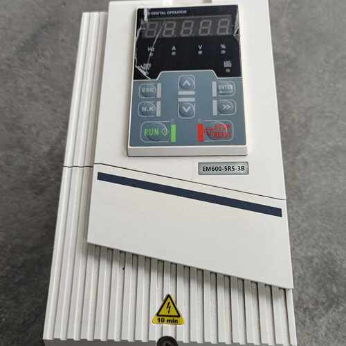 正弦变频器EM600-5R5-3B，5.5KW/380V，原