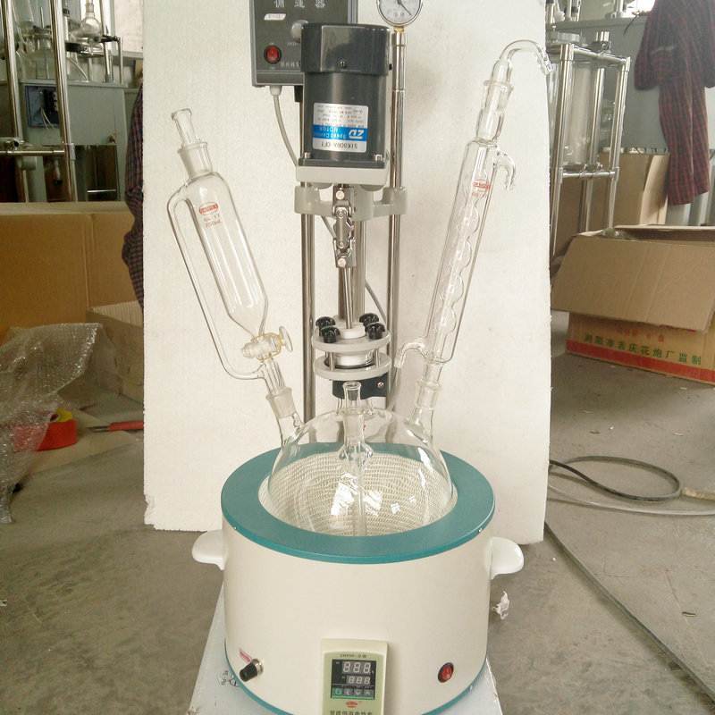 实验室用单层玻璃反应器 高温低温高硼硅蒸馏反应器玻璃反应釜