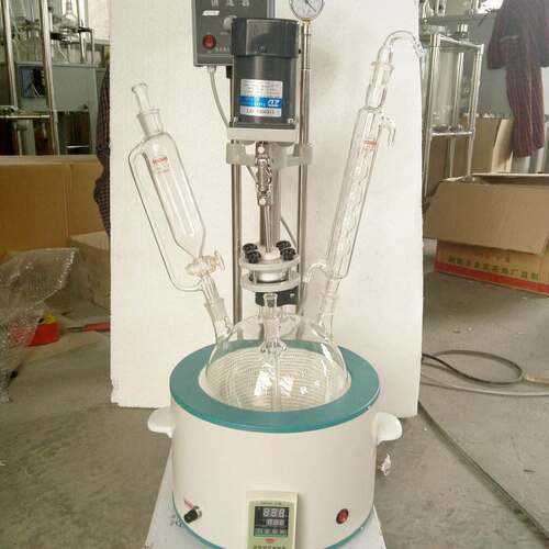 实验室用单层玻璃反应器 高温低温高硼硅蒸馏反应器玻璃反应釜
