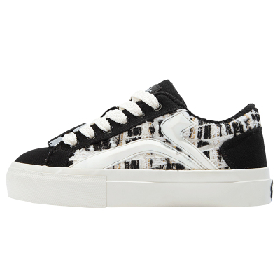 明星同款鮀品黑色百搭板鞋