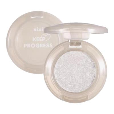 美女从不抵抗湿漉漉爆闪眼影