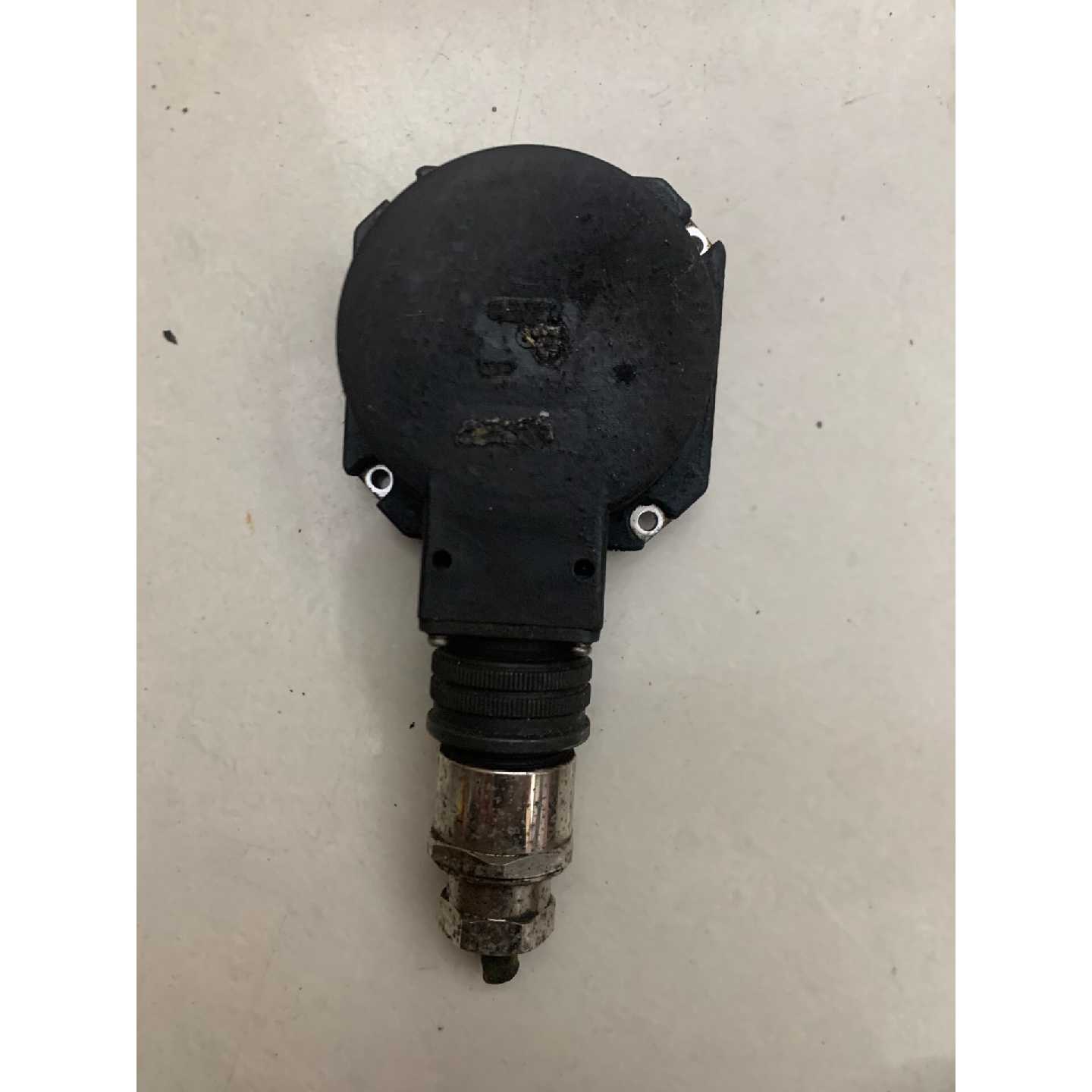 议价三菱编码器 OSA17-060 拆机件 外观有使用痕迹 功能