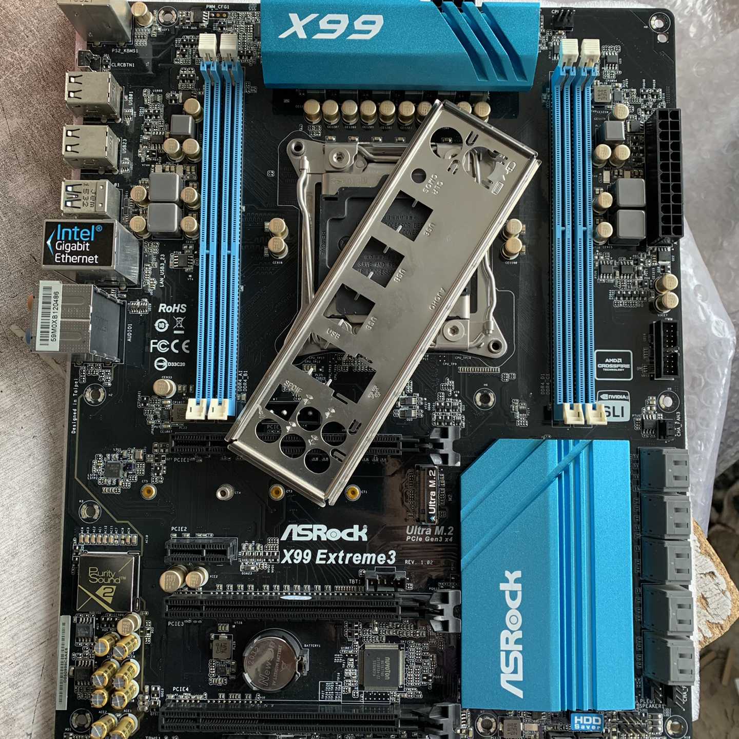 议价华擎x99extreme3拆机主板成色不错全功能ok无可维修图片