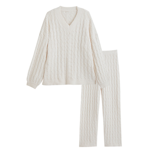 2025新款睡衣女秋冬季加厚保暖半边绒家居服简约高级感珊瑚绒套装