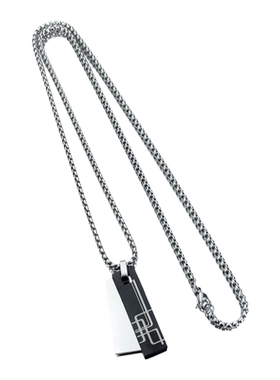 高级感嘻哈男钛钢可摆动方牌项链