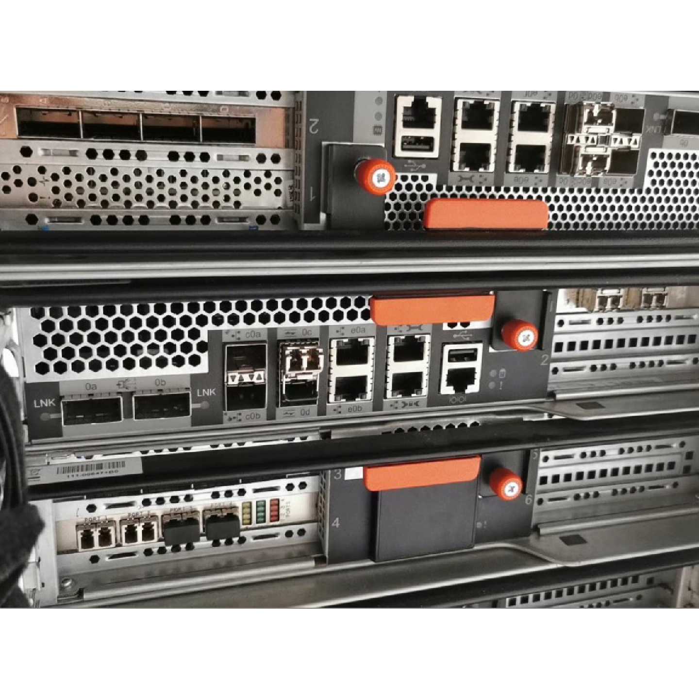 议价-IBM N6240 2858-E21整机 111-00693