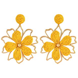 黄色花朵耳环女度假风2026新款爆款高级感适合春天的耳钉海边耳饰