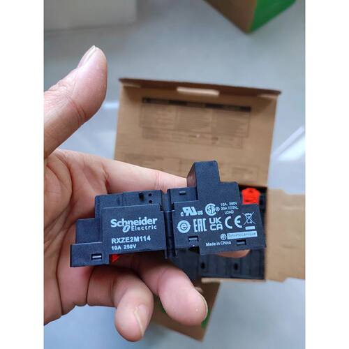 询价下单RXZE2M114 施耐德 继电器 可维修