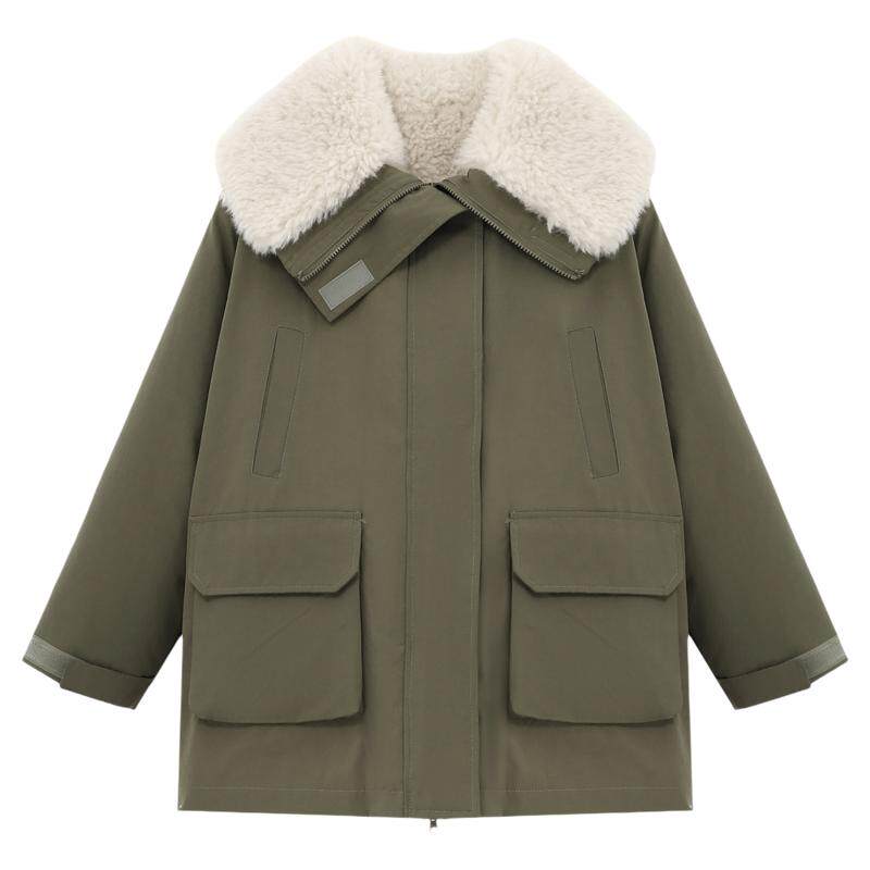 Basic House/百家好保暖舒适毛绒翻领棉服宽松休闲中长款工装外套