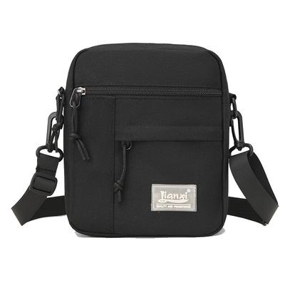 运动小挎包男手机斜跨包机能工装