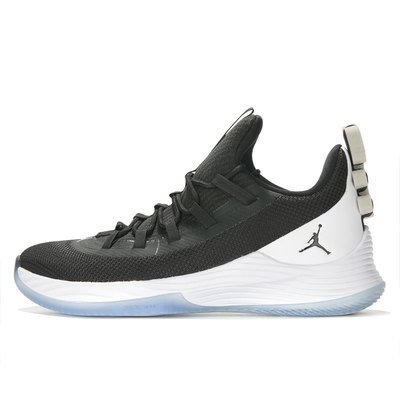 Nike/耐克正品当季新款男子休闲舒适耐磨实战运动篮球鞋AH8110