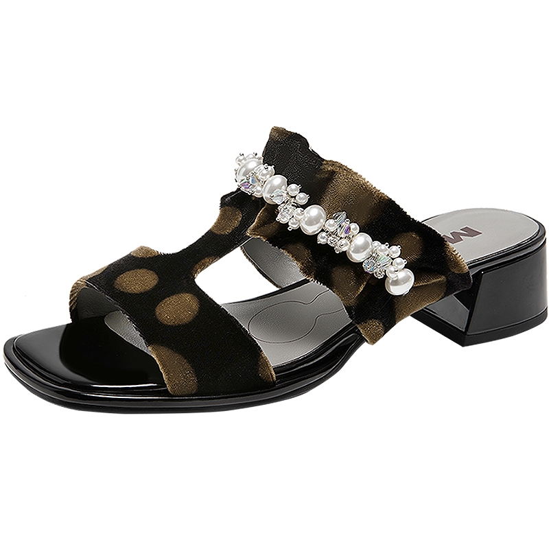 MIO米奥拖鞋女2025夏季新款珍珠外穿粗跟复古丝绒木耳边方头凉鞋