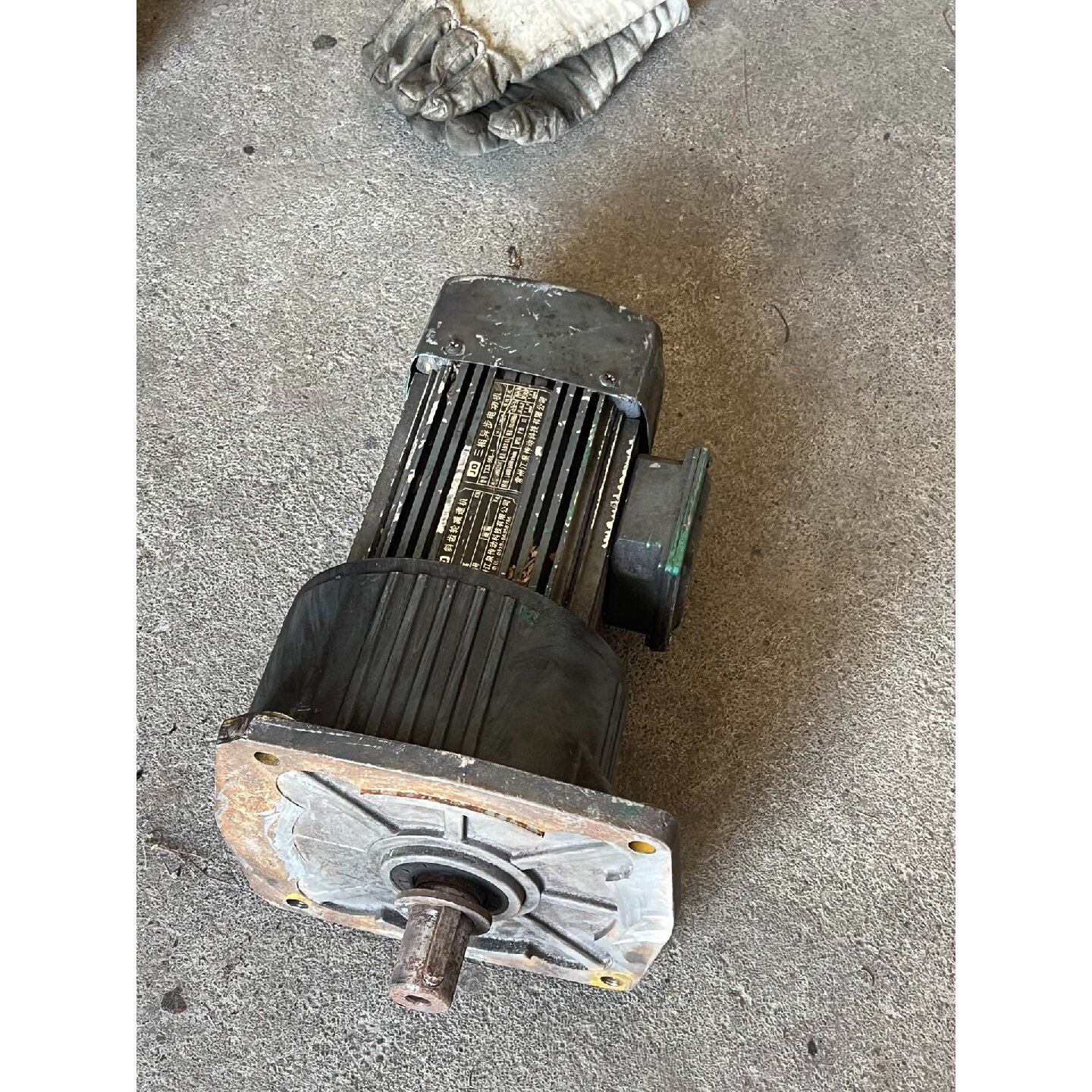 【议价-可维修】减速机 90L YX3-90L-4 /二手均有货