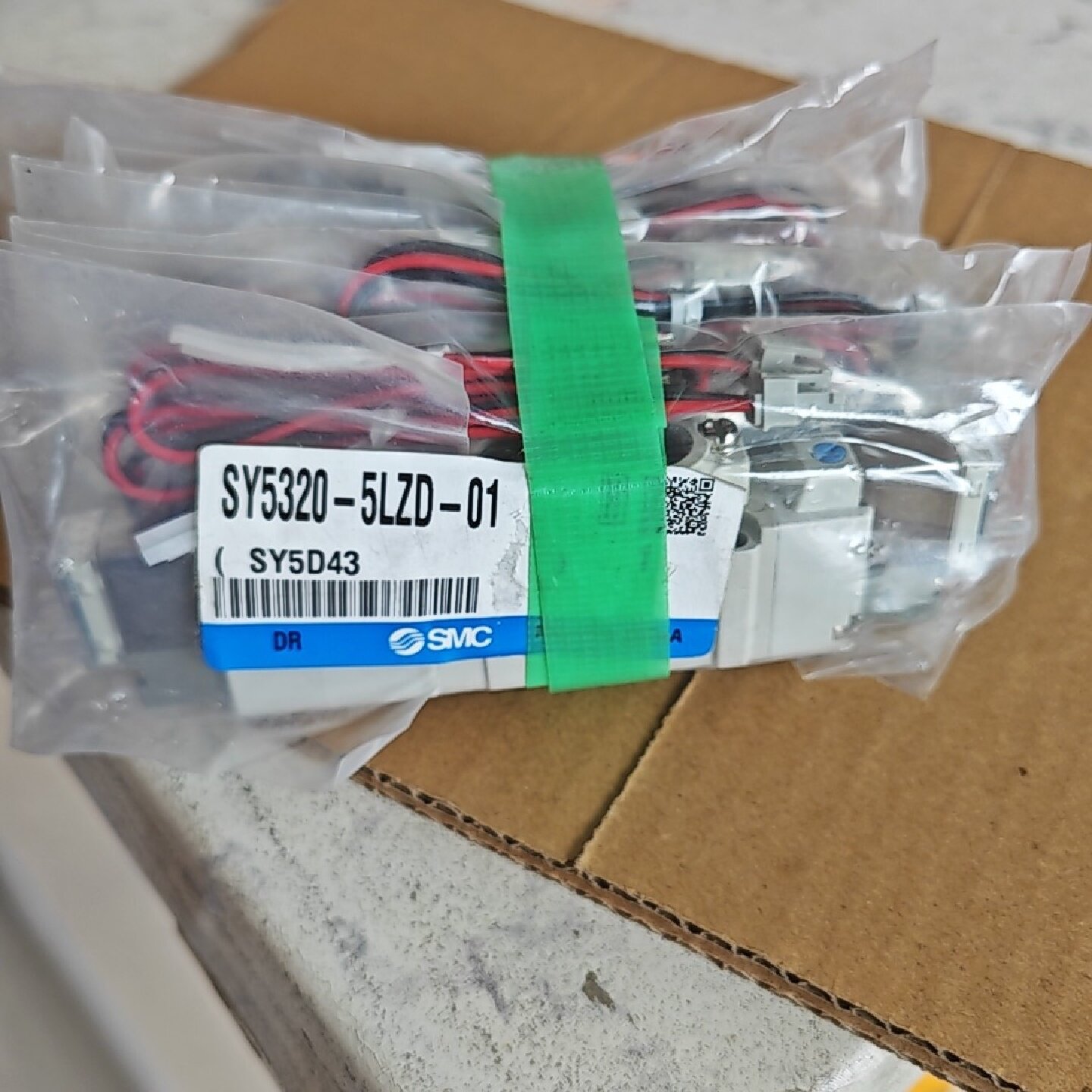 议价SY5320-5LZD-01全新原装正品SMC电磁阀,工程剩