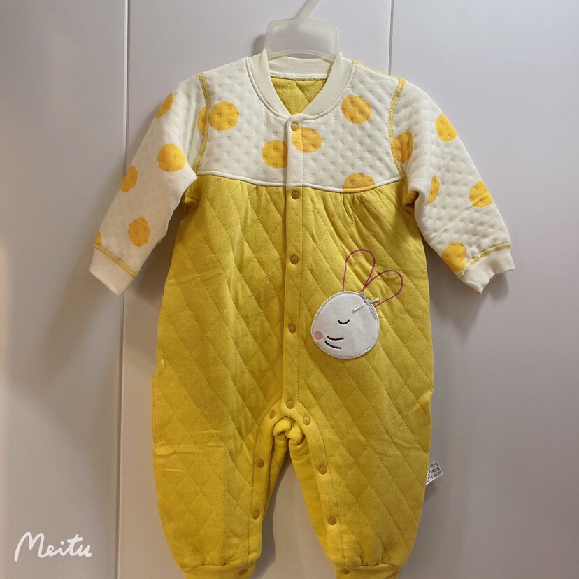亮晨新品婴幼儿童纯棉三层夹棉保暖春秋立领前开扣连体衣