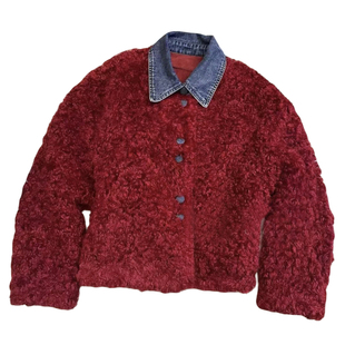 新年红时尚设计感拼接羊羔毛外套女2025冬季爆款洋气减龄保暖上衣