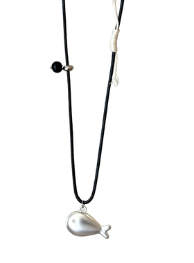 新品85折】简约小鱼吊坠项链女复古小众设计高级感百搭黑绳毛衣链