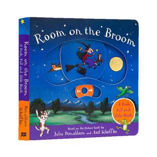 朱莉娅唐纳森 扫帚上的女巫 Room on the Broom 机关操作书 低幼启蒙亲子故事绘本 Julia 纸板书 英文原版 3-6岁