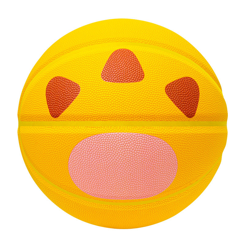 狂迷萌爪奶龙联名篮球生日礼物