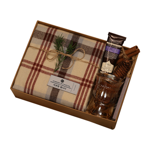 生日礼物女生闺蜜实用的高级本命年送给女朋友2025跨年围巾礼盒冬