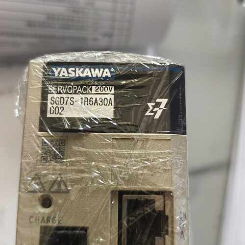 询价安川伺服驱动器SGD7S-1R6A30A002，200V，成