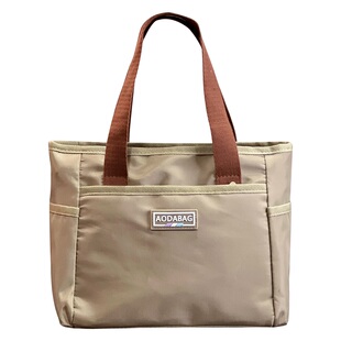 日系简约手提袋女包防水多层拉链上班文件袋通勤包便携外出妈咪包