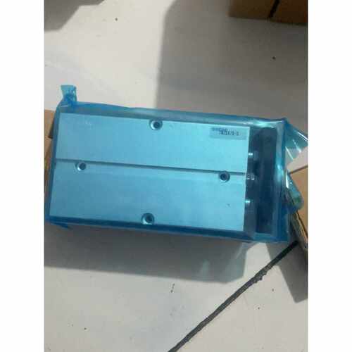 下单前咨询全新双轴气缸TN25X70-S，原包装在，库存有2个，打包价