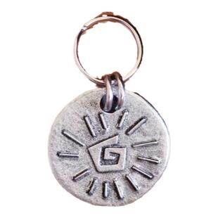 狗牌定制 英国进口手作KUTUU猫狗宠物金属锡吊牌防丢名牌刻字项圈