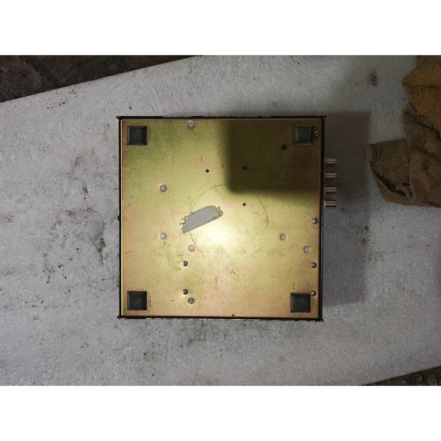 议价搬家到一个奥地利生产光学处理器械，成色如图所示！不专业，