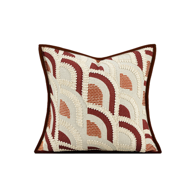 柏洛斯Kunst『锦鲤』中古侘寂刺绣红色提花靠垫抱枕高端沙发方枕