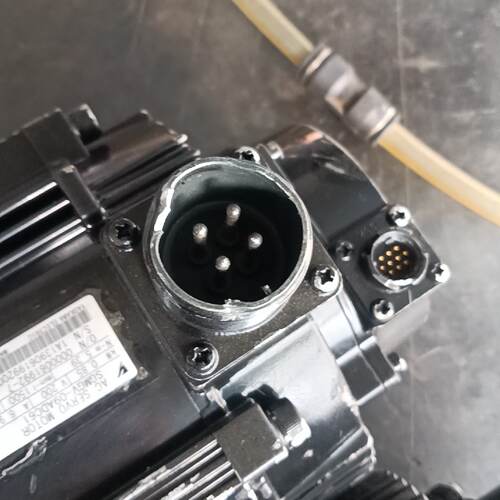 溢价-安川电机SGMGV-09ADC61,850W成色一般