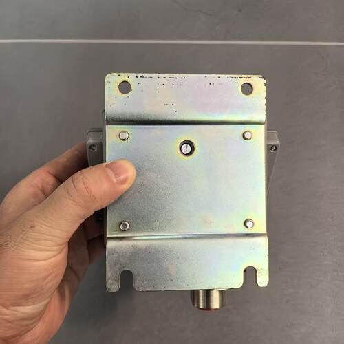 【议价-可维修】Danfoss压力开关 KPS 43 060 3120 /均有货