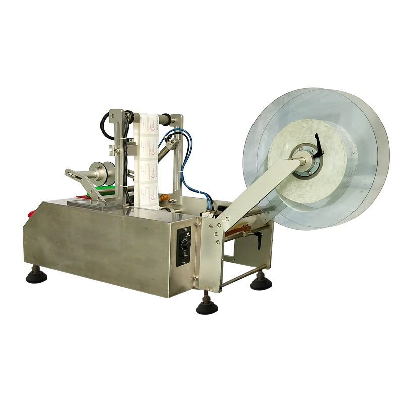 半自动圆瓶贴标机玻璃瓶罐头饮料酒瓶日化纯净水小型不干胶标签机