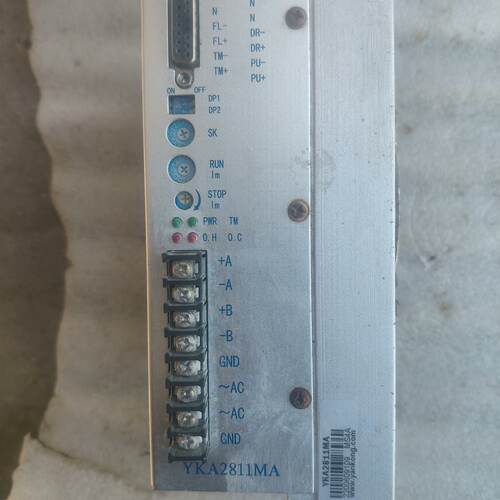 下单前咨询YAKO研控步进电机驱动器，型号YKA2811MA，拆机件，