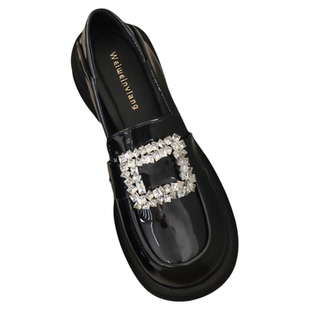 水钻方扣小皮鞋女春季2026新款软底单鞋英伦乐福鞋大码女鞋41到43