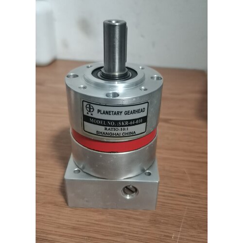 询精密行星齿轮减速机SKR64010速比10400W伺