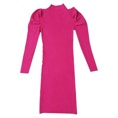 泡泡袖半高领针织连衣裙