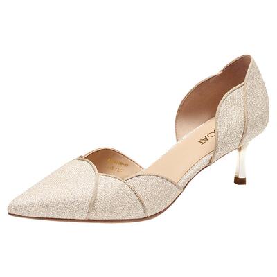 接吻猫尖头细跟高跟鞋