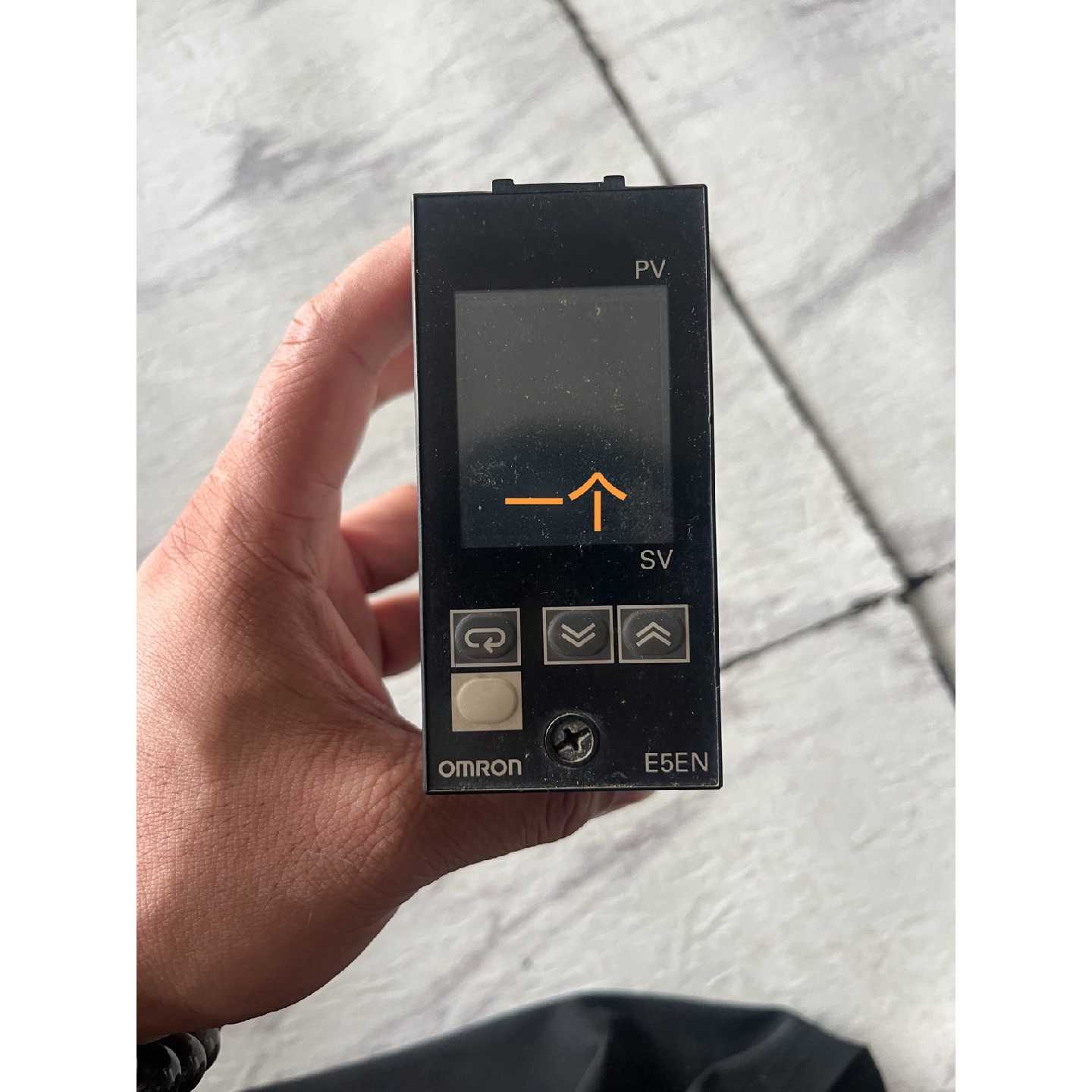 拆机件，欧姆龙温控器21个，打包处理，成色如新，有兴趣的联系