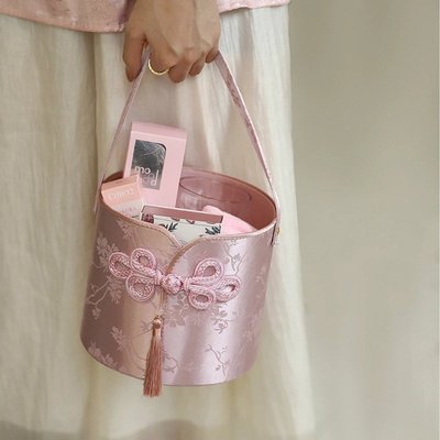 中式抱抱桶伴手礼礼品盒宝宝感周岁空盒子高级回礼糖盒流苏喜伴娘