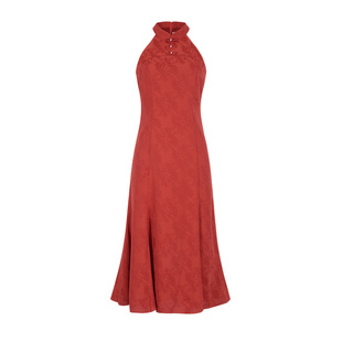 固执《喜行》新中式挂脖旗袍夏季新款缎面提花无袖A字连衣裙