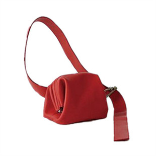 包包女小众设计新款宽带腰包韩国东大门胸包百搭红色小包包斜挎包