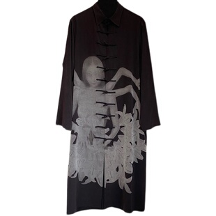 -EvanXX 原创暗黑风内田雀百合阿修罗盘扣长款衬衫