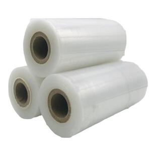 PE环保拉伸缠绕膜透明保鲜膜塑料小卷薄打包装膜工业厂家直销